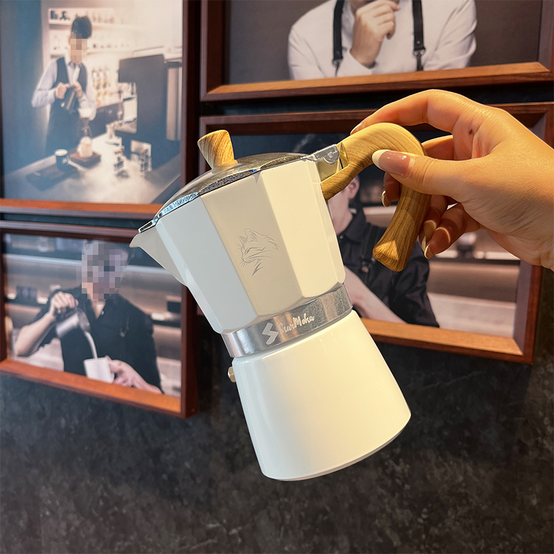 Caffettiera Moka 3/6 Tazze - M - Hero Coffee Equipment recensione e prezzo